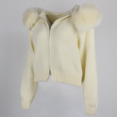 copy of Short Sweater Beige with fox fur - model nr 31